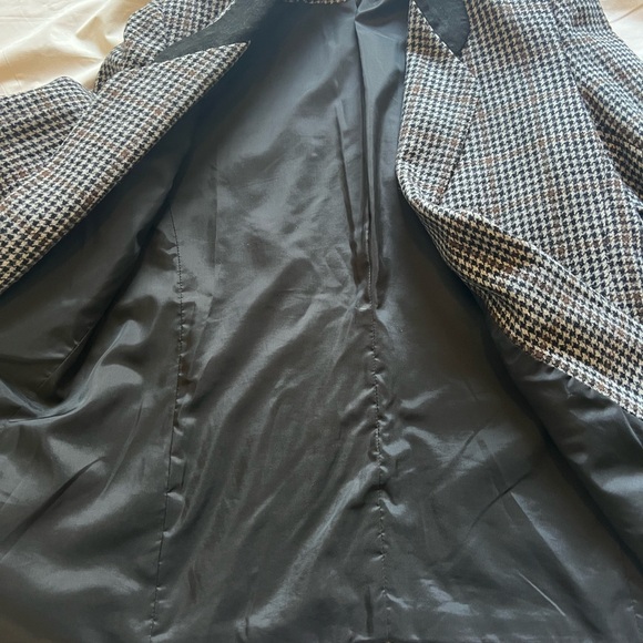 Vintage Chemistry Black and White Houndstooth Wool Blazer - Picture 11 of 12